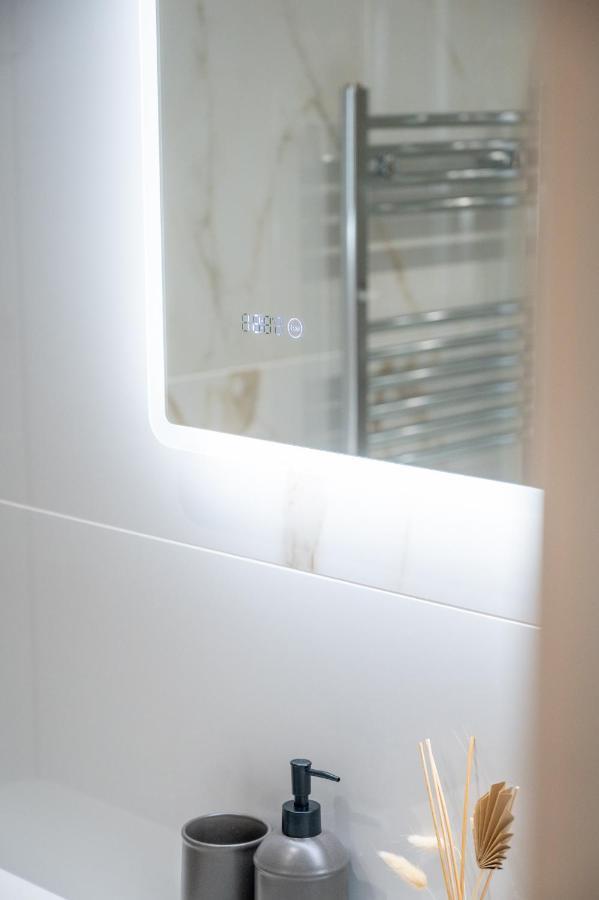 Luxury 2 Bedrooms - 2 Bathrooms - F5 London Luaran gambar